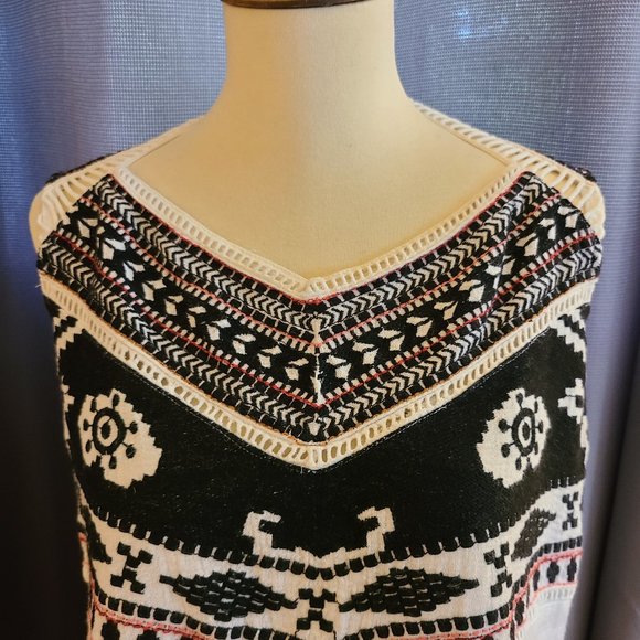 Lucky Brand Embroidered Tank Top Crochet inset - Picture 9 of 10